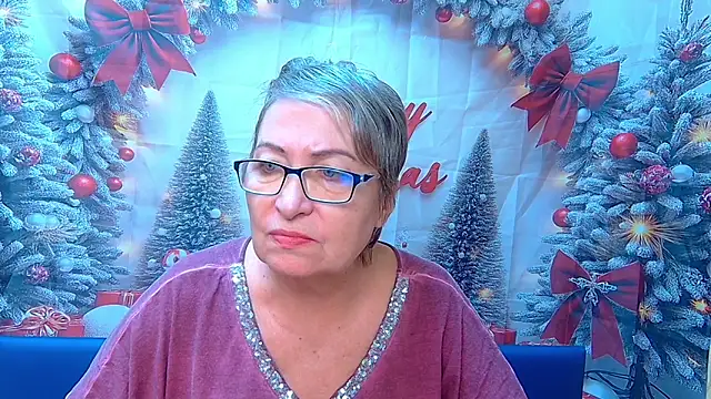 Snapshot of OlgaLuck chatting on 12.18.25 OlgaLuck online show from 12.18.25