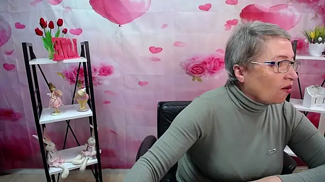Snapshot of OlgaLuck chatting on 05.12.26 OlgaLuck online show from 05.12.26