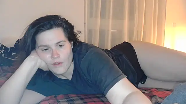 Snapshot of ada_in_europe chatting on 12.19.25 ada in europe online show from 12.19.25