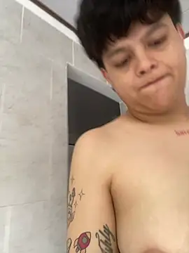 Snapshot of _ian_sweet chatting on 02.01.26 ian sweet online show from 02.01.26