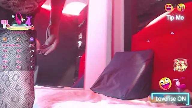 Snapshot of melo_deborah chatting on 01.14.26 melo deborah online show from 01.14.26