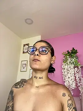 LauraRaider online show from 07.17.26