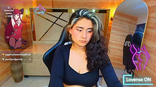 Snapshot of sofi_r_ chatting on 01.14.26 sofi r online show from 01.14.26