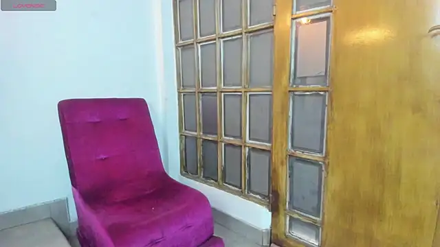 Snapshot of Mysterius_Woman chatting on 01.14.26 Mysterius Woman online show from 01.14.26