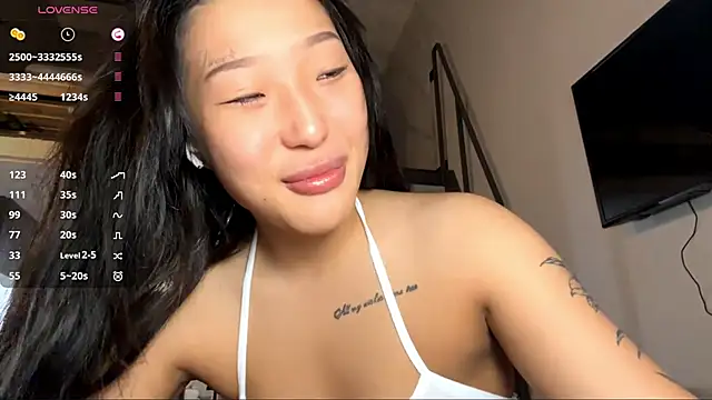 Snapshot of EIeniVanwart chatting on 01.05.26 EIeniVanwart online show from 01.05.26