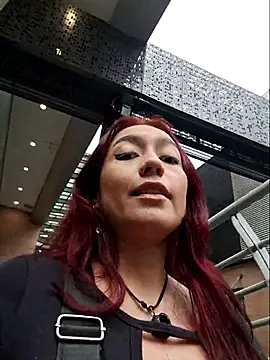 Snapshot of Eveeelyn25 chatting on 02.15.26 Eveeelyn25 online show from 02.15.26