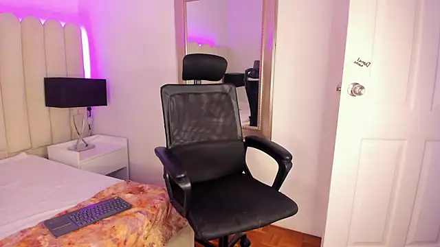 CleoColliva  online show from 01.06.26