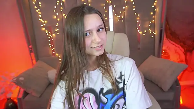 TinyNatalie online show from 04.28.26