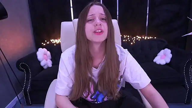 TinyNatalie online show from 04.30.26
