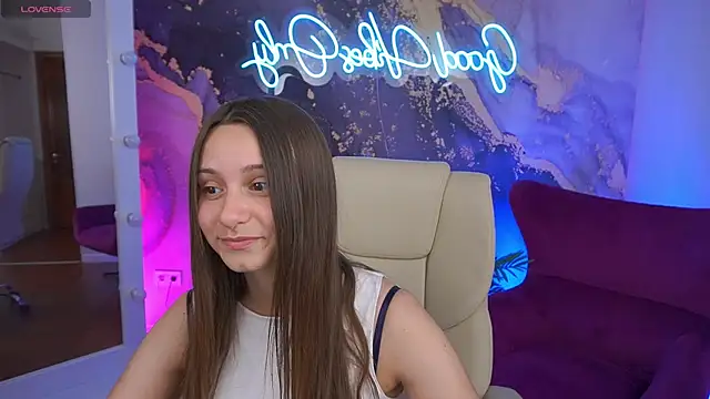 TinyNatalie online show from 06.19.26