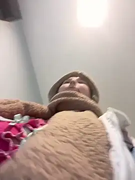 KateBurlesk online show from 12.23.25