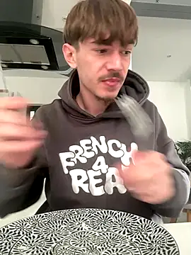 Snapshot of vicoo077 chatting on 11.22.25 vicoo077 online show from 11.22.25