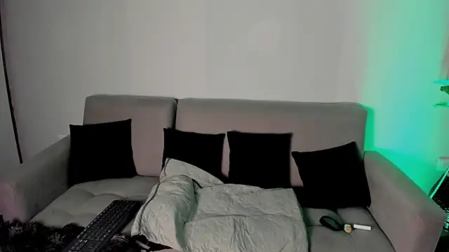 Snapshot of DAKOTA_SAKURA chatting on 01.08.26 DAKOTA SAKURA online show from 01.08.26