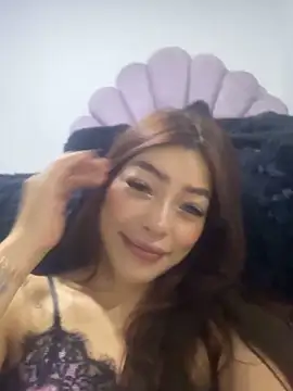 DAKOTA SAKURA online show from 05.03.26