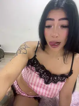 DAKOTA SAKURA online show from 08.04.26