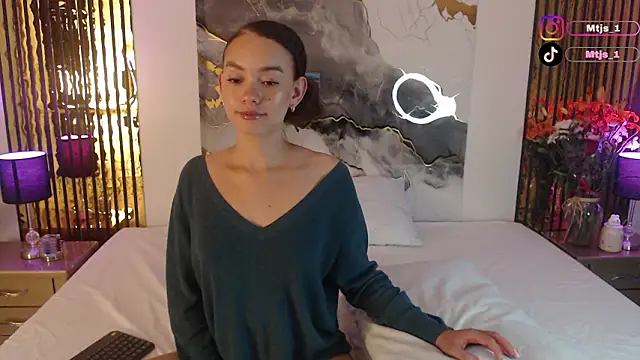 MiticaBrennet  online show from 03.07.26