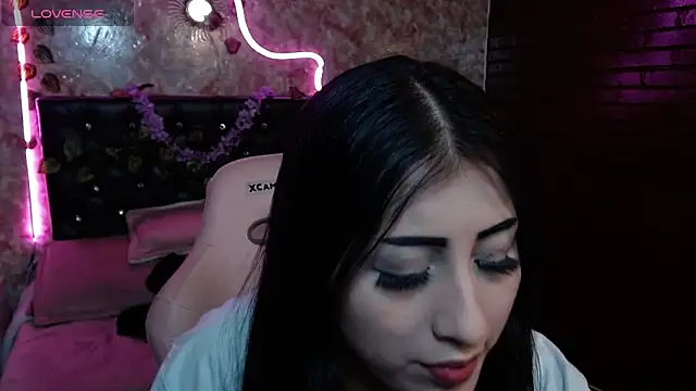 Snapshot of dulcinea77gp chatting on 06.03.26 dulcinea77gp online show from 06.03.26