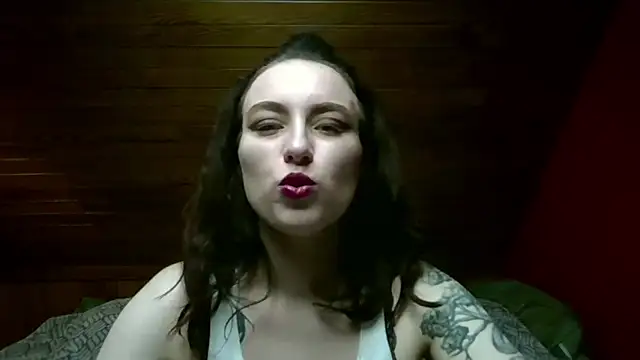 Snapshot of RubyBigBoobs chatting on 04.14.26 RubyBigBoobs online show from 04.14.26