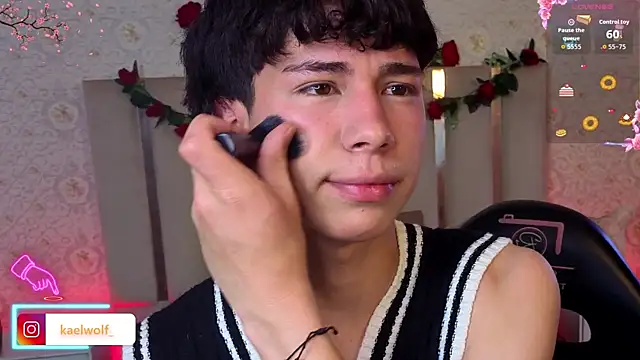 kaelwolf tay online show from 06.12.26