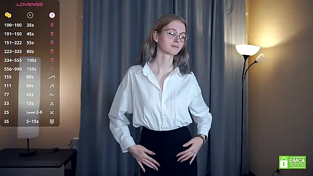 Snapshot of ToyaPletz chatting on 01.06.26 ToyaPletz online show from 01.06.26