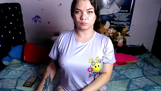 ShantalTsFox online show from 06.17.26