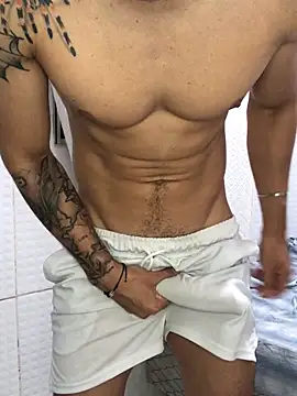 dot 21cm  online show from 01.08.26