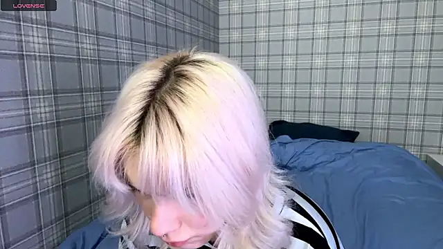 Snapshot of LolaDollyMur chatting on 01.16.26 LolaDollyMur online show from 01.16.26