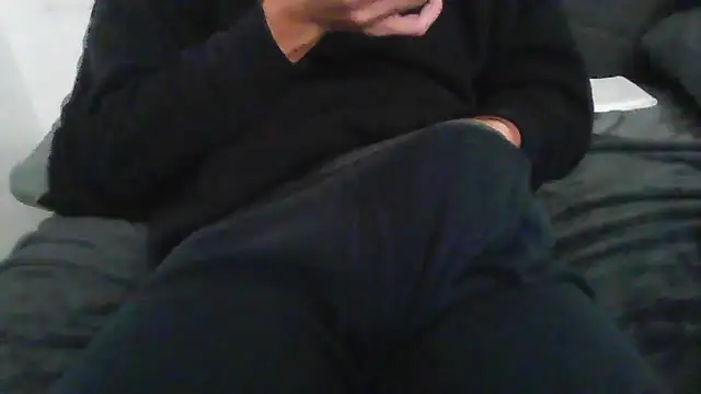 Snapshot of latinman7944 chatting on 12.17.25 latinman7944 online show from 12.17.25