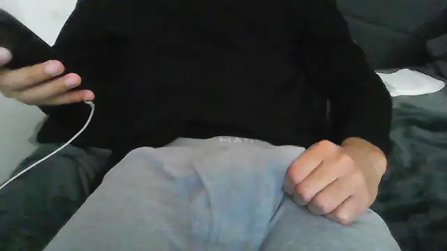 Snapshot of latinman7944 chatting on 02.25.26 latinman7944 online show from 02.25.26