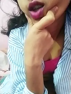 Snapshot of sexylyva chatting on 12.16.25 sexylyva online show from 12.16.25