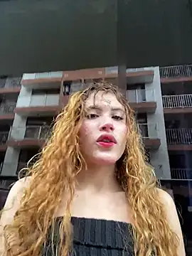 Snapshot of Labby18 chatting on 01.12.26 Labby18 online show from 01.12.26