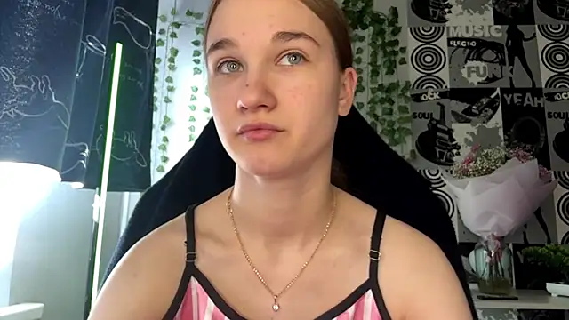 helgicuteness online show from 03.19.26