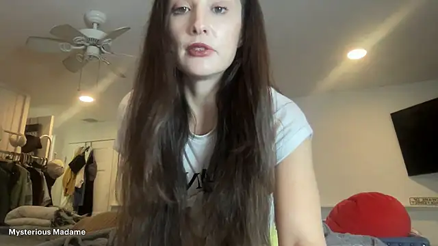 Snapshot of MysteriousMadam chatting on 01.17.26 MysteriousMadam online show from 01.17.26