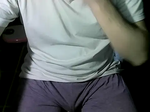 Snapshot of OreCam chatting on 07.16.26 OreCam online show from 07.16.26