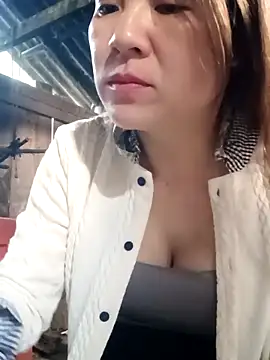 Lily-ross22 online show from 12.14.25