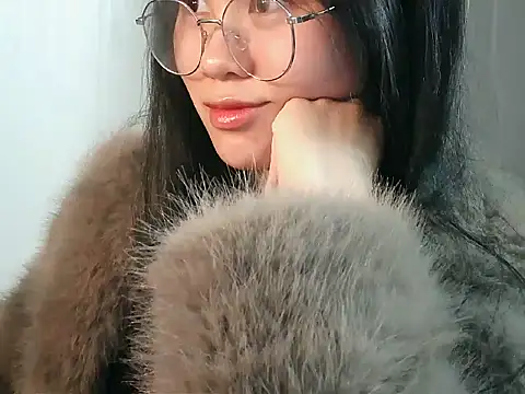 Nunaa18 online show from 12.15.25