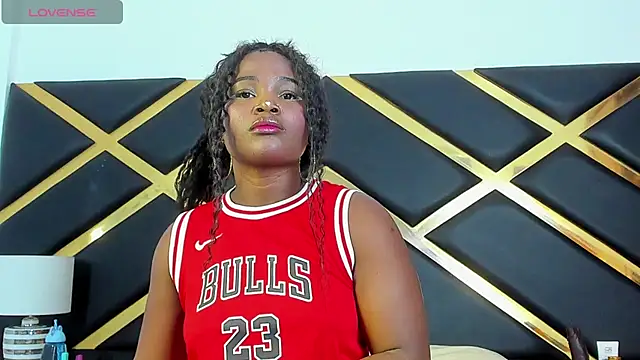 Snapshot of IrisHerrera_ chatting on 12.01.25 IrisHerrera online show from 12.01.25