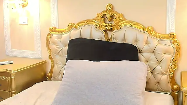 HallieStone online show from 03.21.26