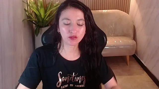 Snapshot of tatiscelis_tf chatting on 11.30.25 tatiscelis tf online show from 11.30.25