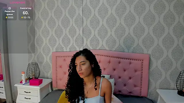 emma scott 7 online show from 04.22.26