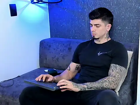 Snapshot of _mrcock__ chatting on 04.12.26 mrcock online show from 04.12.26