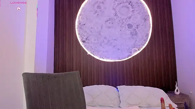 IvannaVolk  online show from 03.22.26