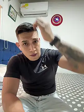 OliverWest04 online show from 04.14.26