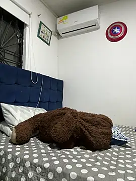 OliverWest04 online show from 04.15.26