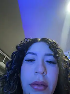 Snapshot of VictoriaaRose chatting on 02.12.26 VictoriaaRose online show from 02.12.26