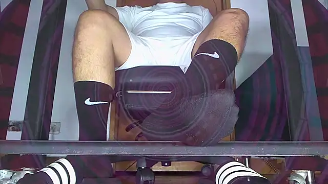 Snapshot of Alphacashmaster777 chatting on 12.21.25 Alphacashmaster777 online show from 12.21.25