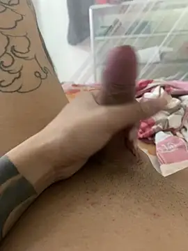 Lam-Phonix online show from 03.22.26