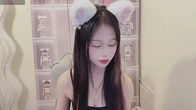 Snapshot of -Annababy chatting on 12.05.25 -Annababy online show from 12.05.25