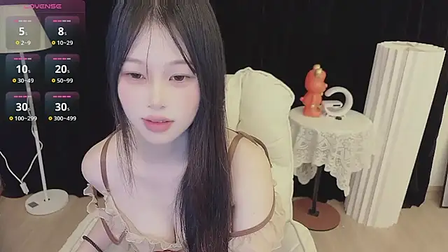 Snapshot of -Annababy chatting on 04.02.26 -Annababy online show from 04.02.26