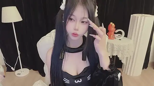 Snapshot of -Annababy chatting on 06.21.26 -Annababy online show from 06.21.26